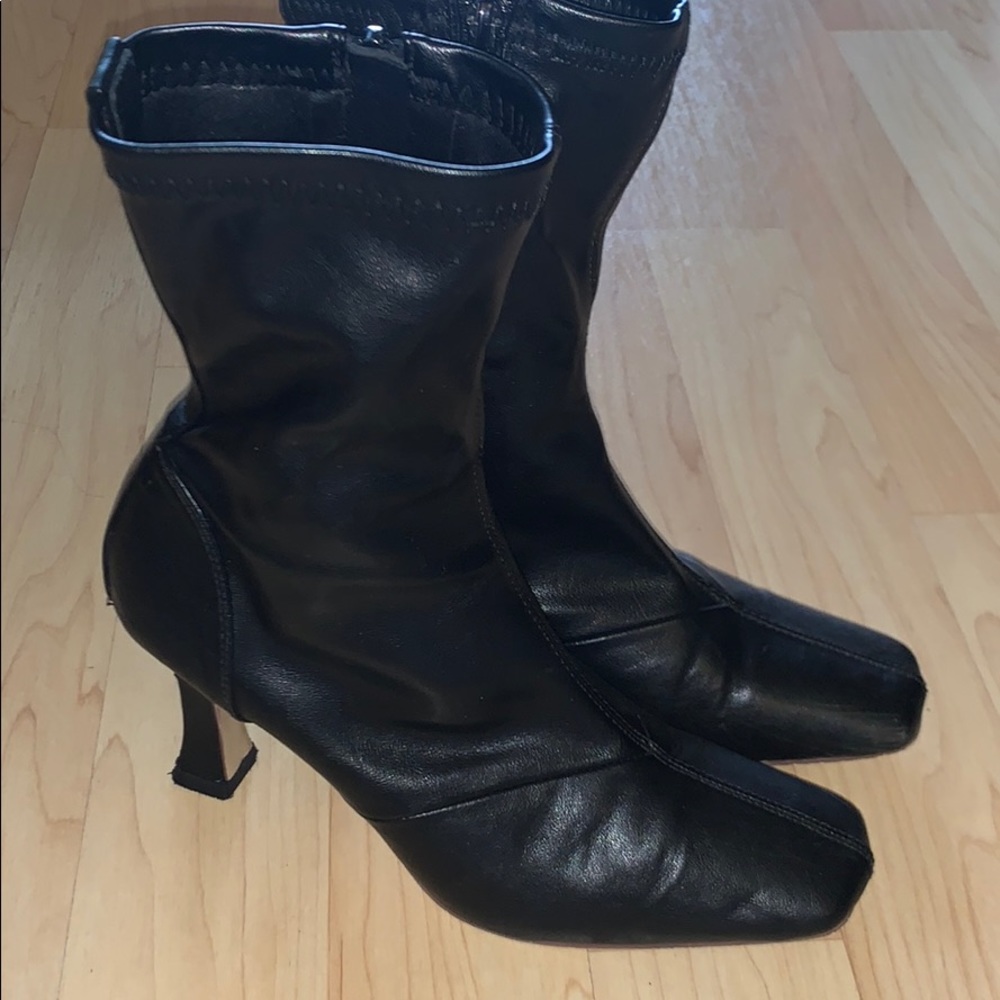 Boots - Picture 2 of 10